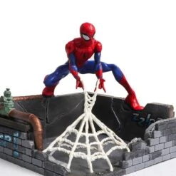 Figurine Spiderman Lance Toile